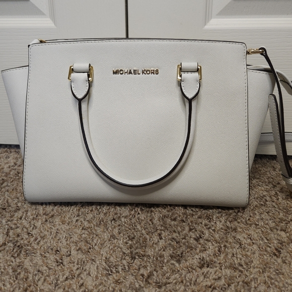 MICHAEL Michael Kors Handbags - Michael Kors White Leather Satchel
